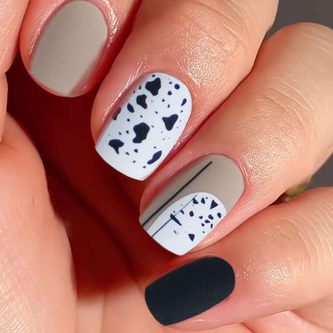 Short Nail Design with Abstract Art Flair