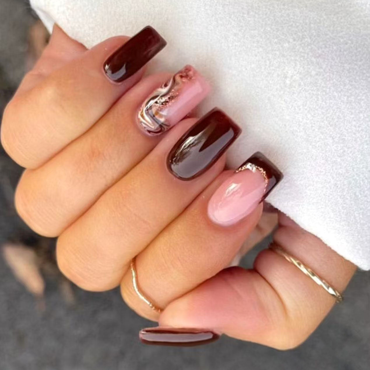 Brown Marbled Nails with Soft Mocha Swirls