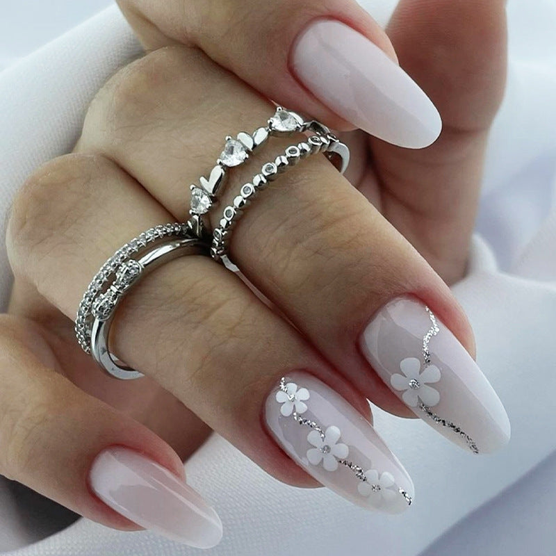 Elegant Floral Bridal Nail Set