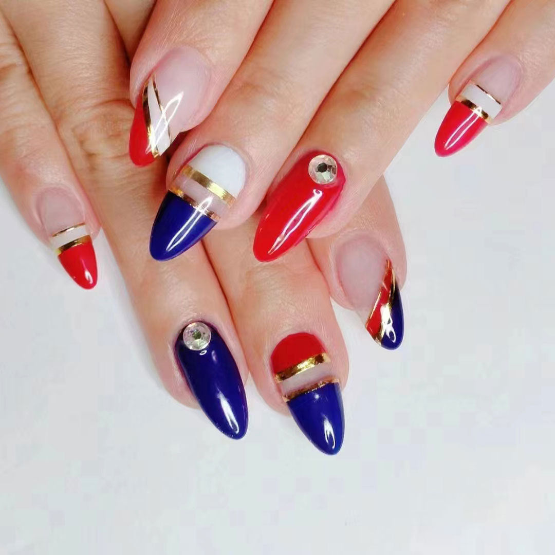 Ocean‑Inspired Deep Blue Nails with Gold