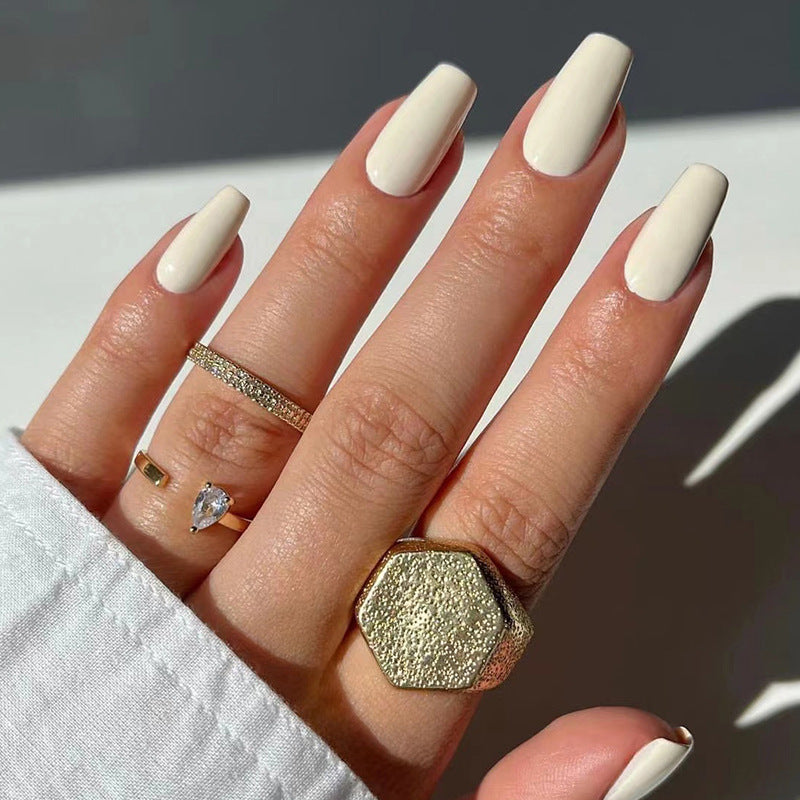 white short acrylic nails
