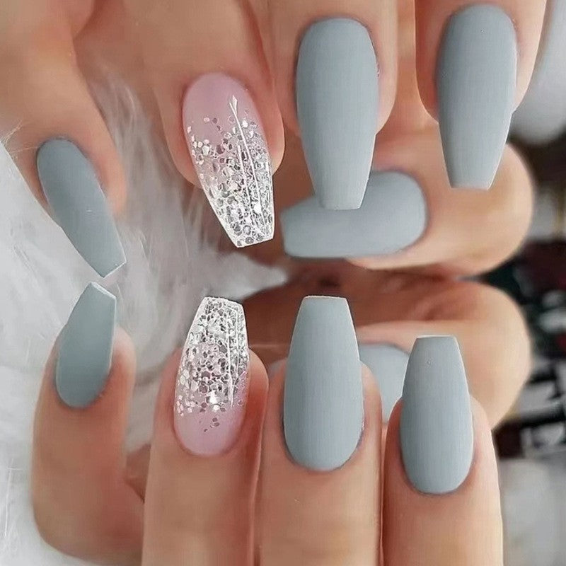 Cozy Gray Glam Short Coffin Nails