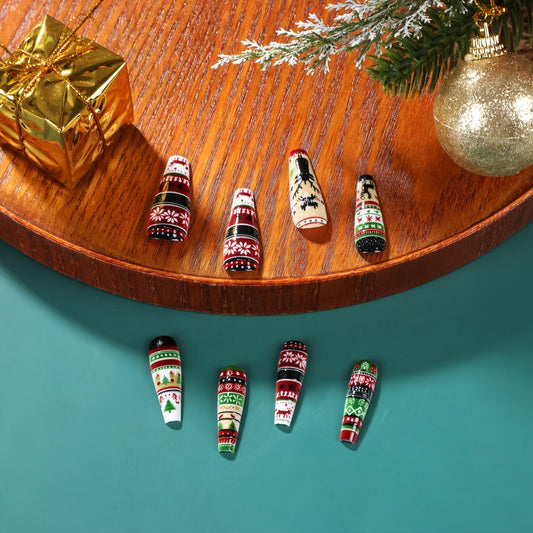 Festive Cheer Elegant Long Coffin Shape Green and Red Holiday Themed Press On Nail Set