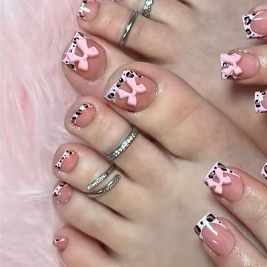 Chic Cowgirl Short Square Pink Bow Toenail Set
