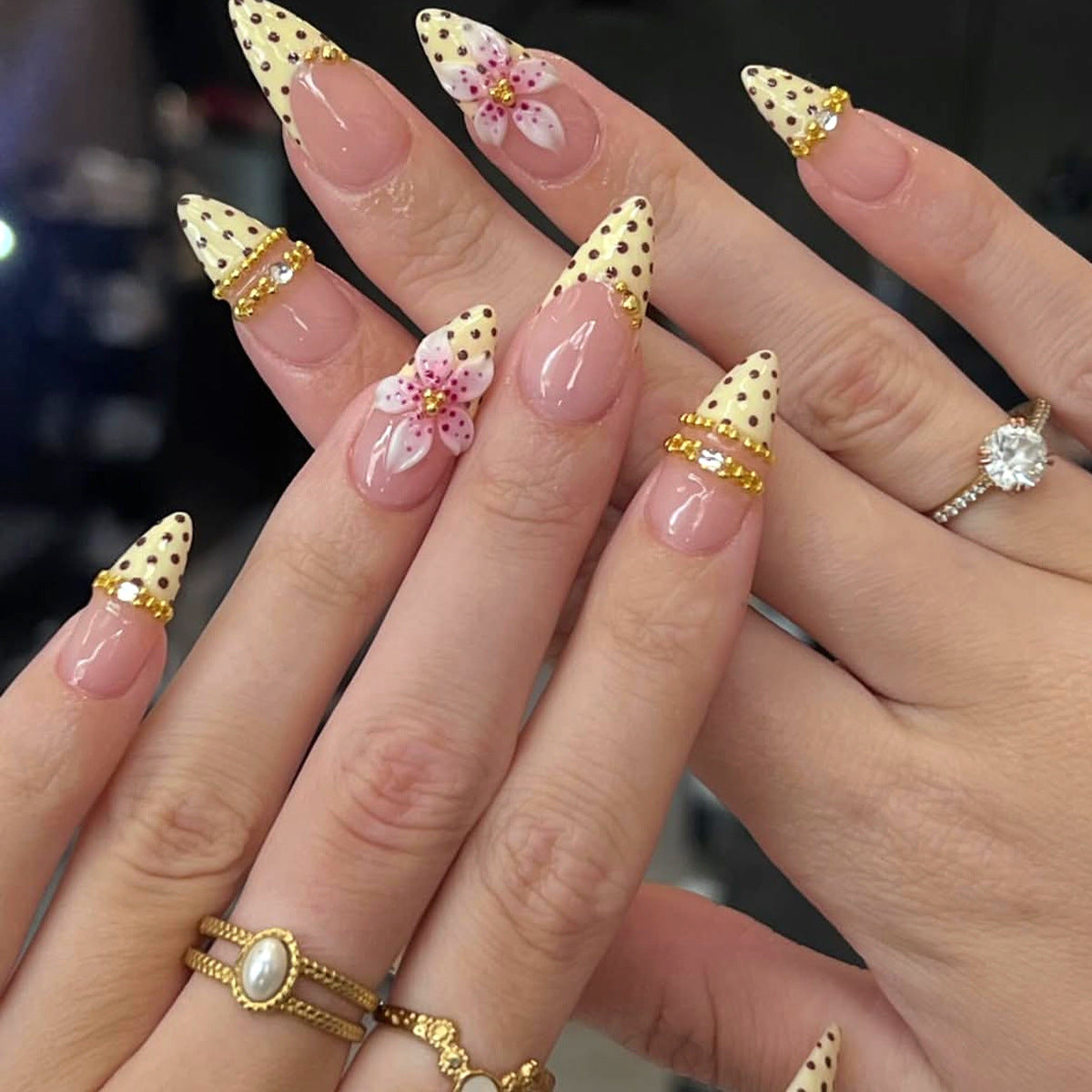 Charming Floral Design Medium Almond Cream with Gold and Pink Accents Press On Nail Set