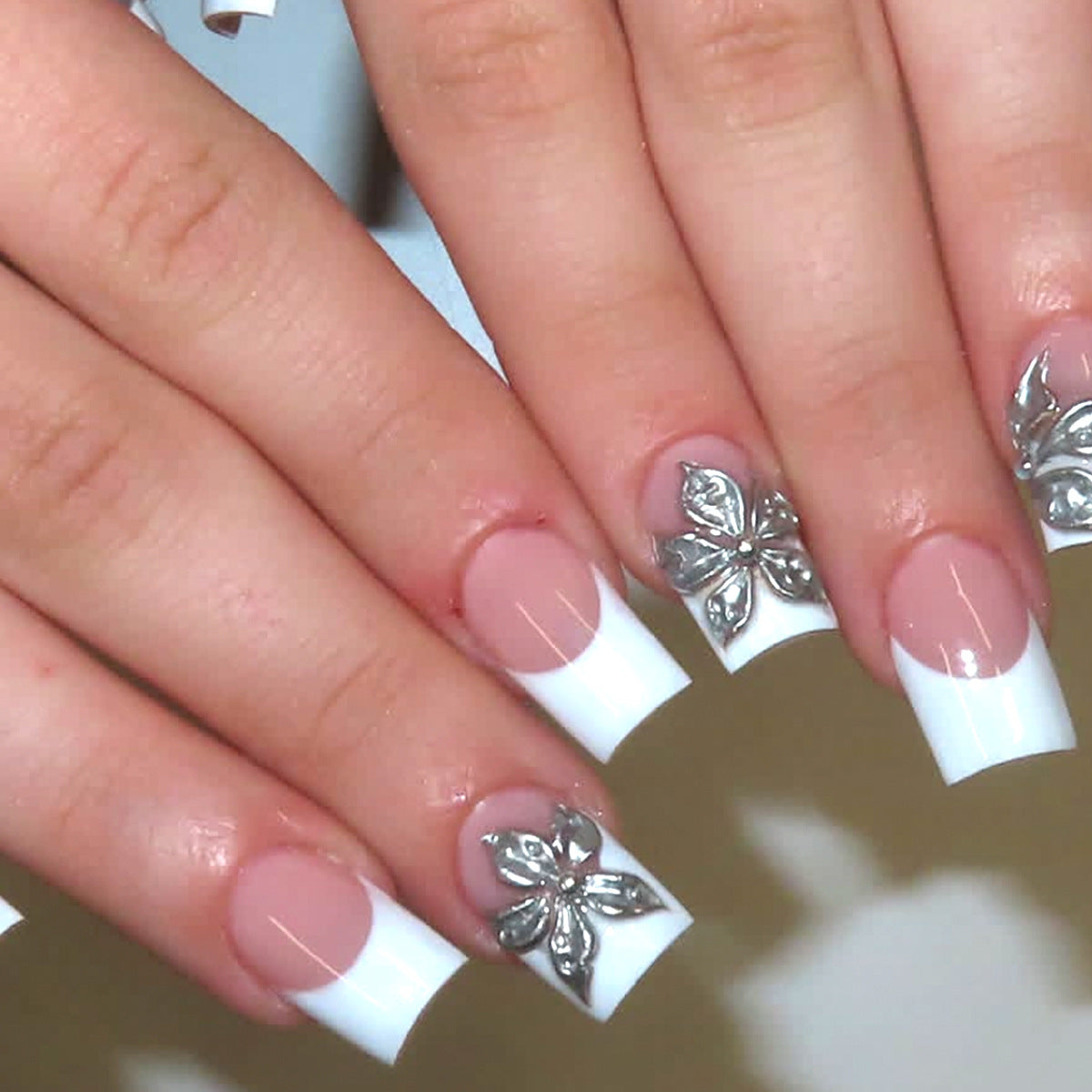 Elegant Floral Design Medium Square White with Silver Accents Nail Set