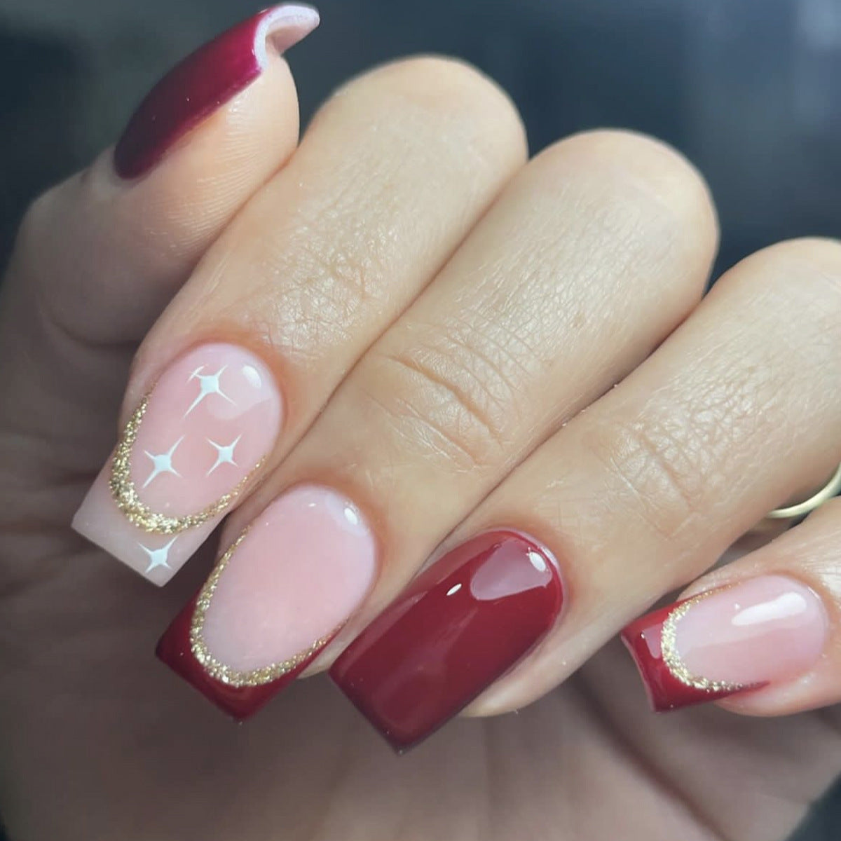 Glamorous Radiance Medium Square Burgundy and Pink Press On Nail Set with Glitter Accent