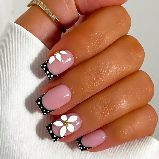 Charming Floral Delight Medium Square Pink and Black Press On Nail Set Featuring Elegant Daisy Designs