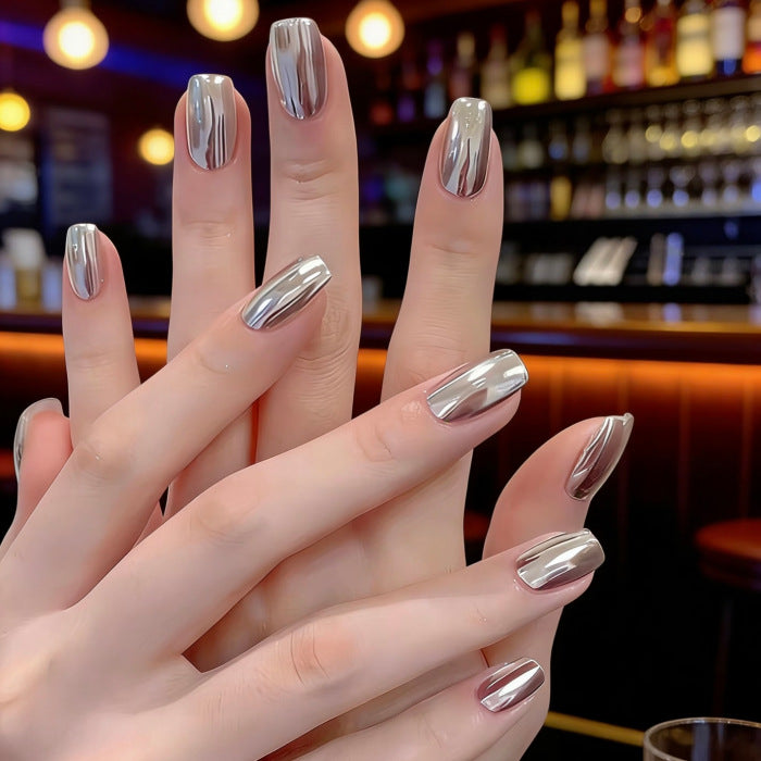 Glamorous Silver Shine Medium Square Press On Nail Set with Metallic Finish