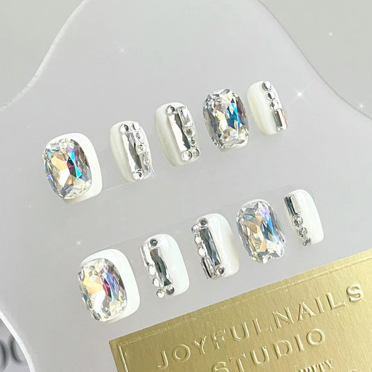 Glamorous Elegance Short Square White Press On Nail Set with Dazzling Rhinestone Accents