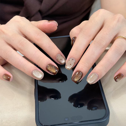 Elegant Autumn Dreams Short Square Brown Gradient Nail Set with Dazzling Dot Accents