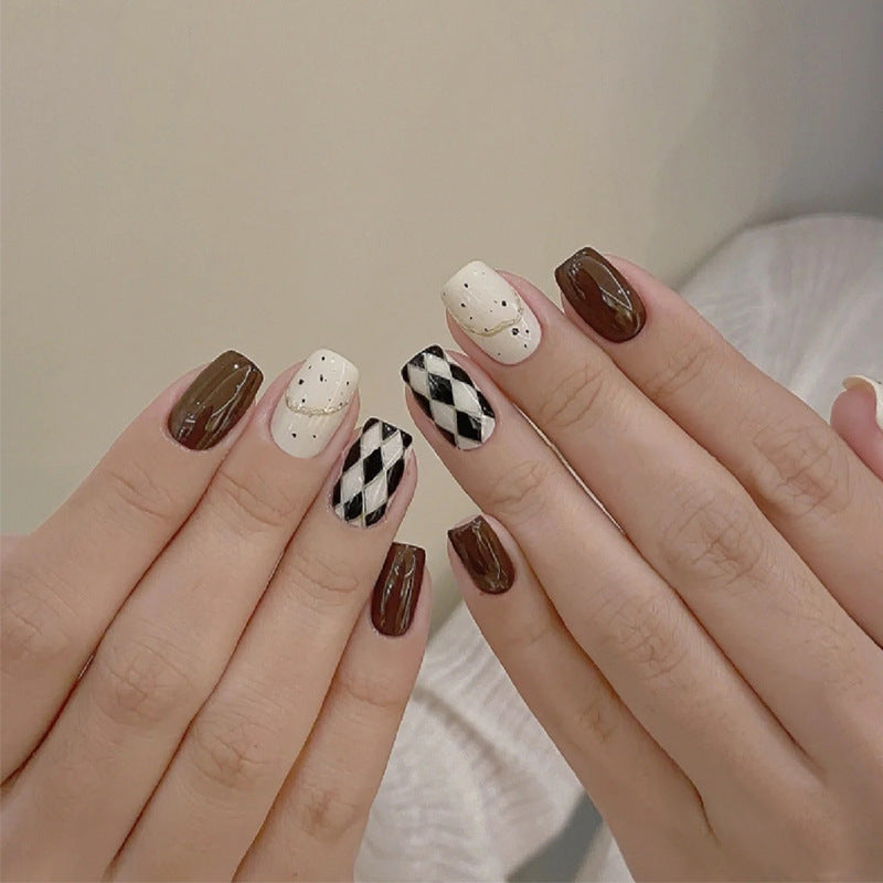 Chic Autumn Vibes Medium Square Brown and Cream Press on Nail Set with Stylish Harlequin Accent