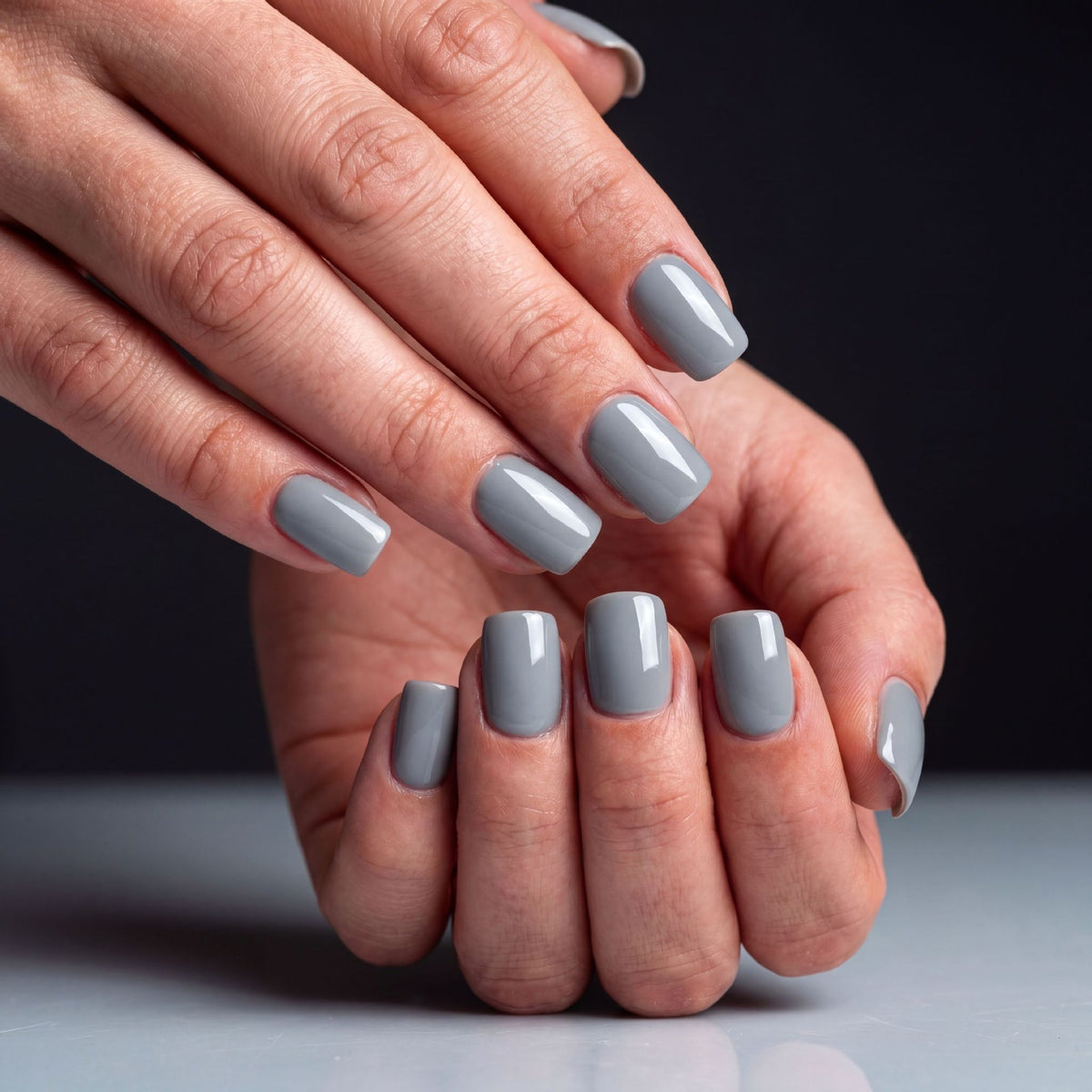 Chic Grey Short Square Press On Nail Set with High Gloss Finish