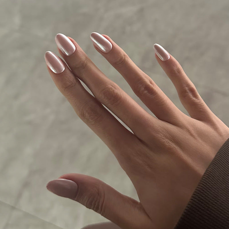 Elegant Glamour Short Oval Shimmering Finish Press On Nail Set