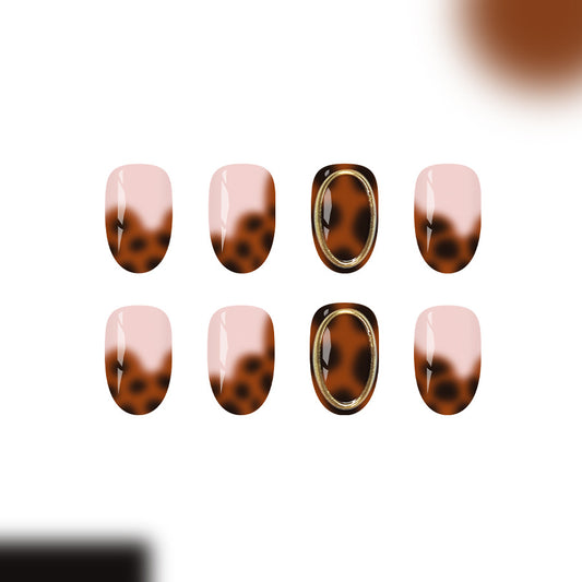 Chic Safari Inspired Short Oval Pink and Brown Gradient Press on Nail Set with Stunning Golden Accent