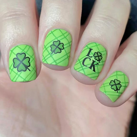 Lucky Clover Short Square Green Press-On Nail Set with Unique Plaid Design