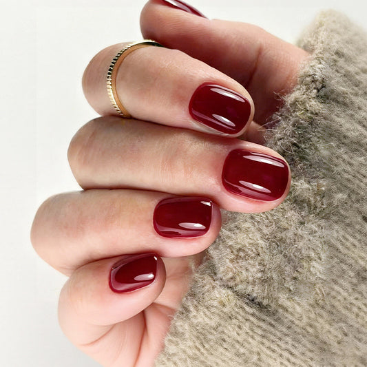 Chic Elegance Glossy Short Squoval Burgundy Nail Set with High Shine Finish