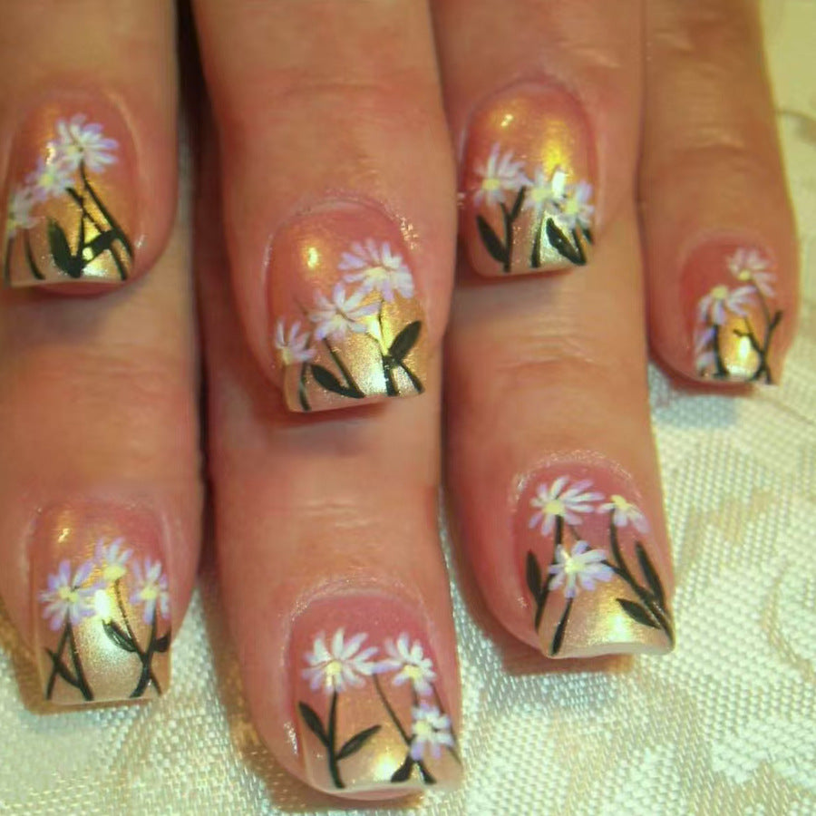 Floral Elegance Short Squared Pink and Gold Nail Set with Stunning Daisy Designs