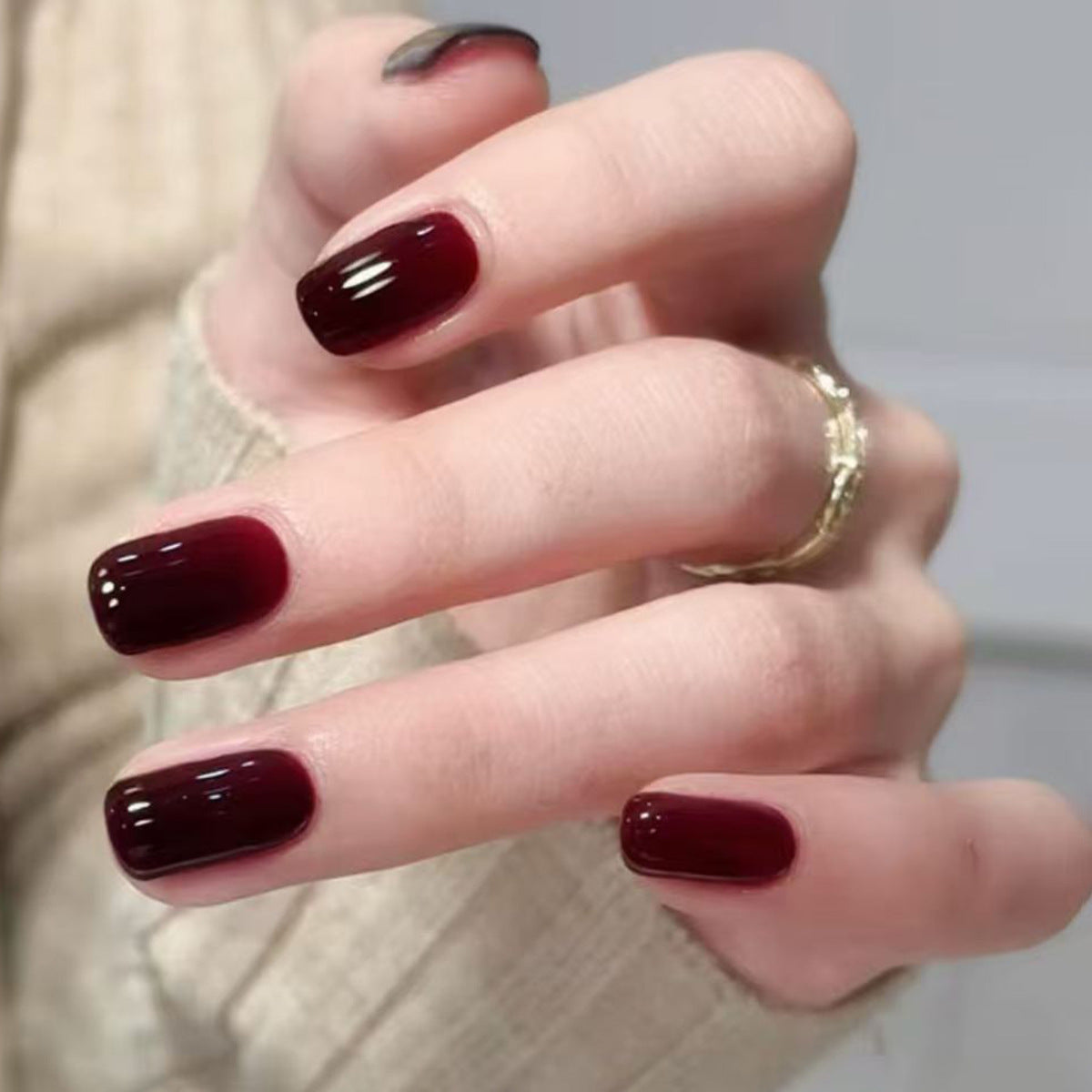 Elegant Evening Short Square Deep Red Glossy Press-On Nail Set