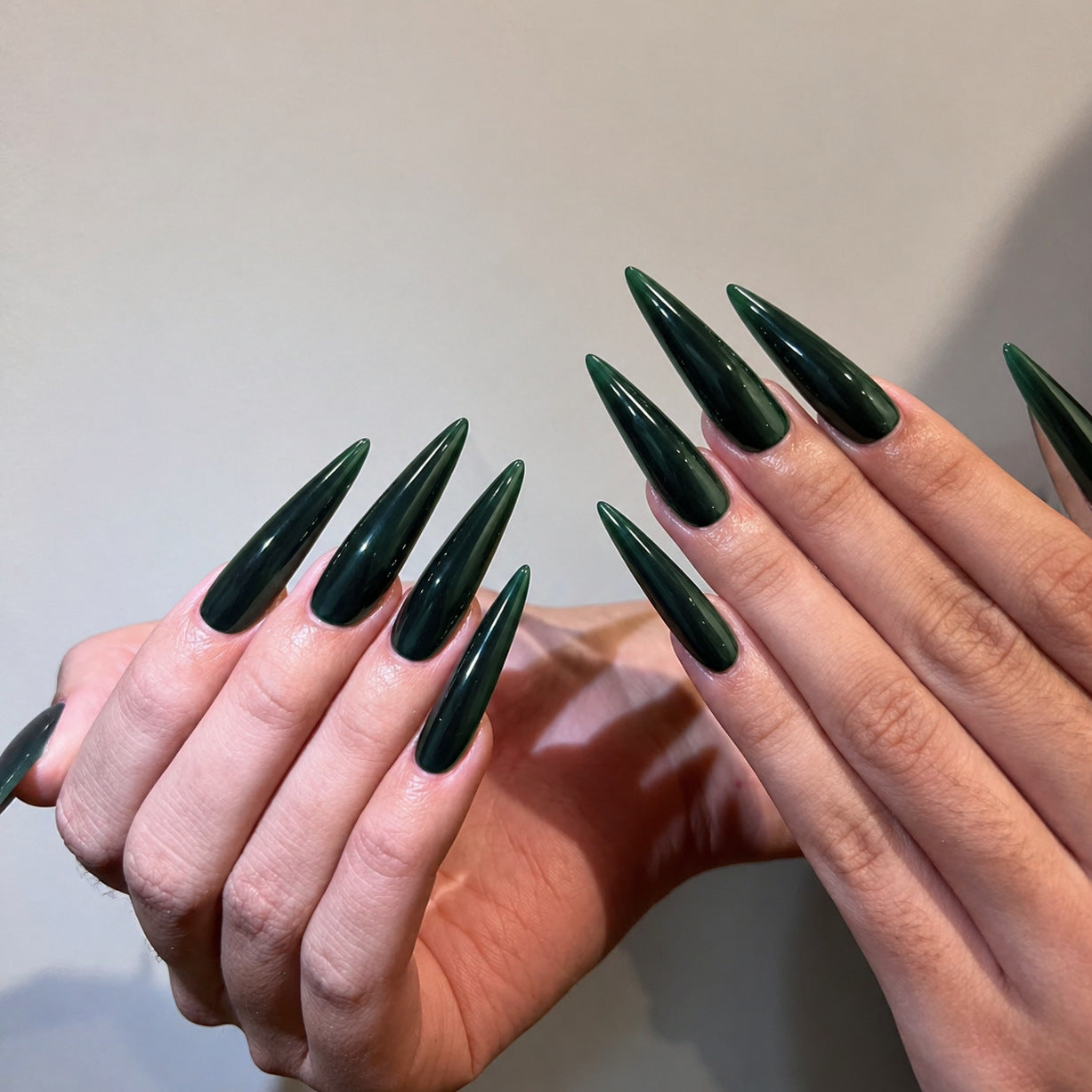 Enchanted Garden Long Stiletto Deep Green Glossy Press-On Nail Set