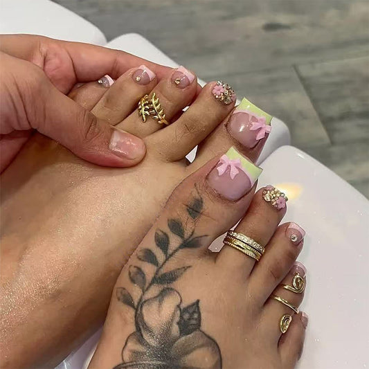Charming Floral Short Square Pink Toenail Set with Sparkling Accents
