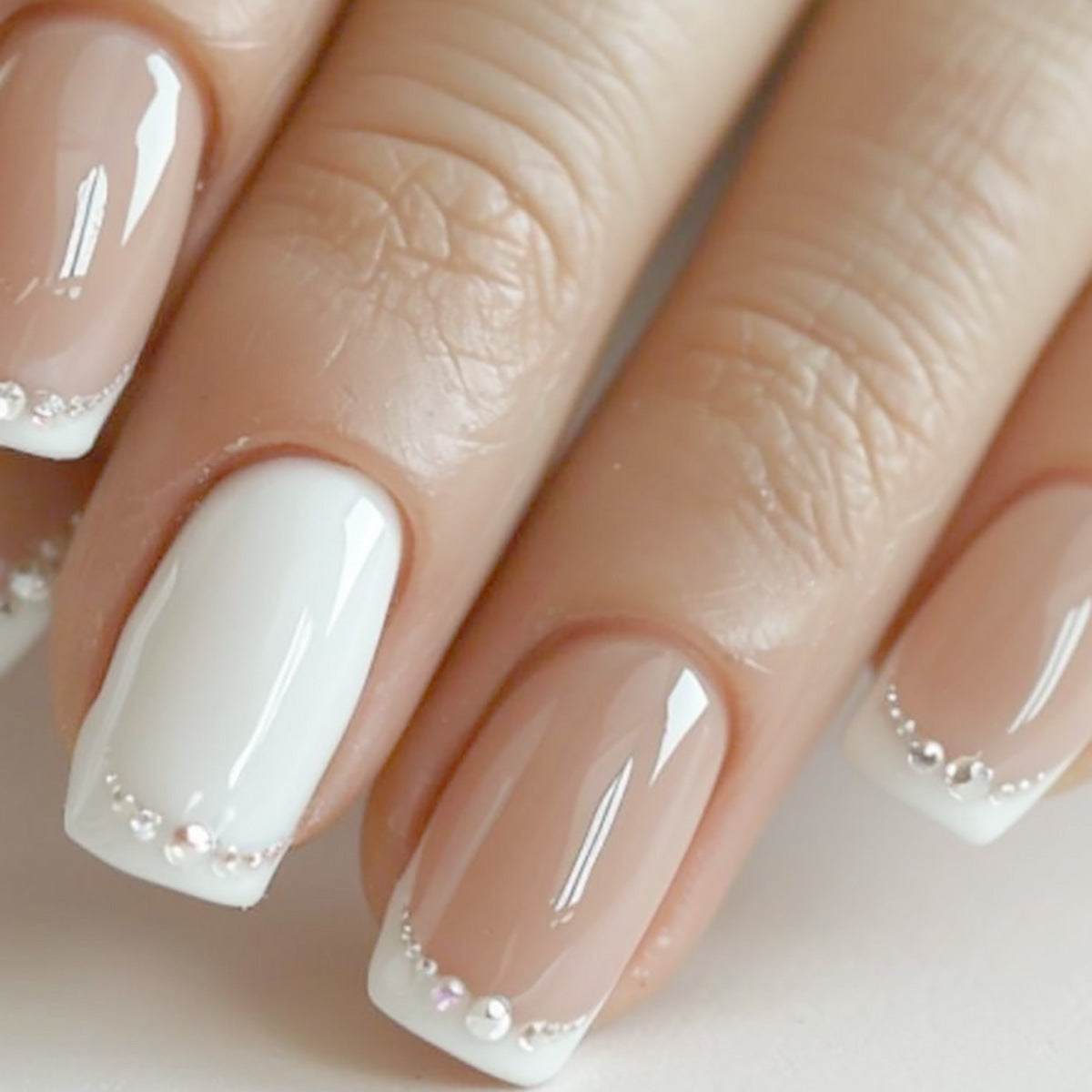 Elegant Charm Glossy Medium Square Beige and White Press On Nails with Sparkling Accents