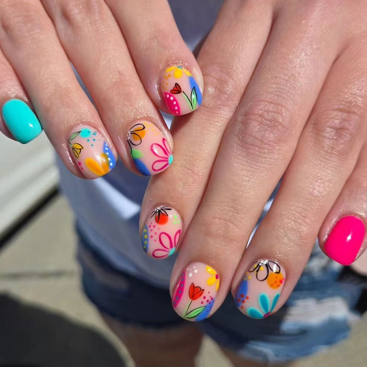 Garden Bloom Short Squoval Colorful Floral Design Press On Nail Set