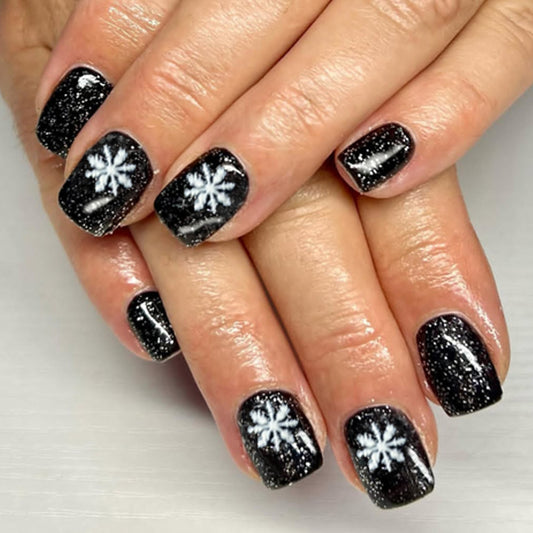 Winter Wonderland Short Square Black Glitter Press-On Nail Set Featuring Elegant Snowflake Designs