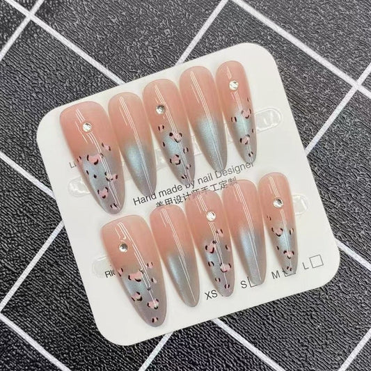 Glamorous Long Stiletto Beige Ombre Nail Set with Sparkling Accents