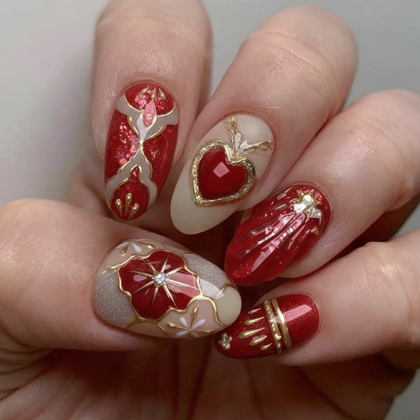 Romantic Red Medium Almond Glittering Nail Set