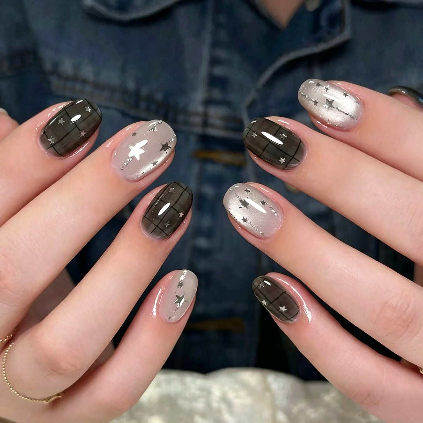 Celestial Elegance Short Square Black and Silver Starry Press-On Nail Set