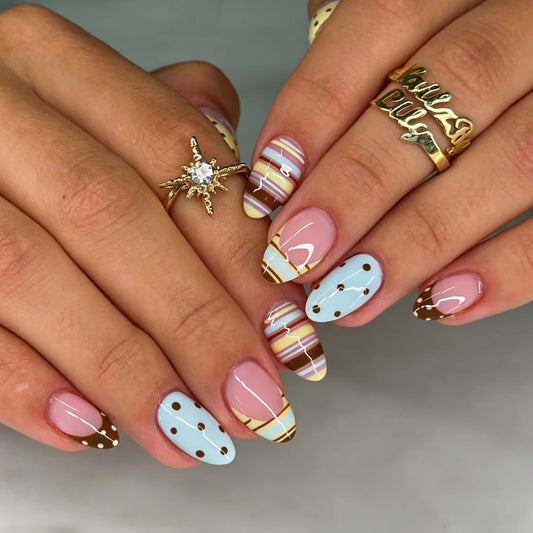 Whimsical Delight Medium Oval Pastel Nail Set with Stylish Gold Accents
