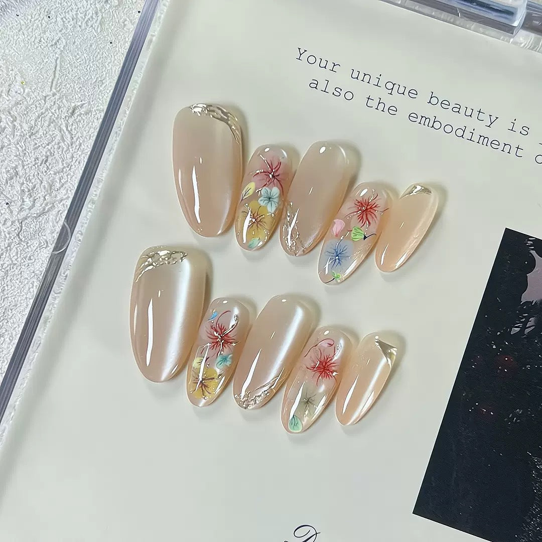 Blooming Elegance Medium Oval Beige with Floral Accents Press-On Nail Set