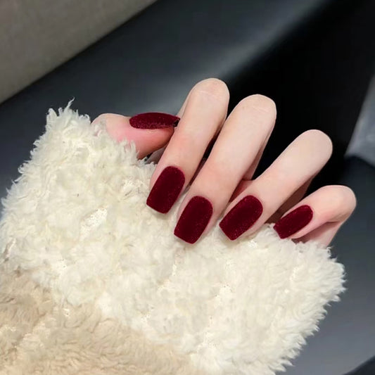 Glamorous Evening Vibes Medium Square Burgundy Press On Nail Set Featuring Sparkling Finish