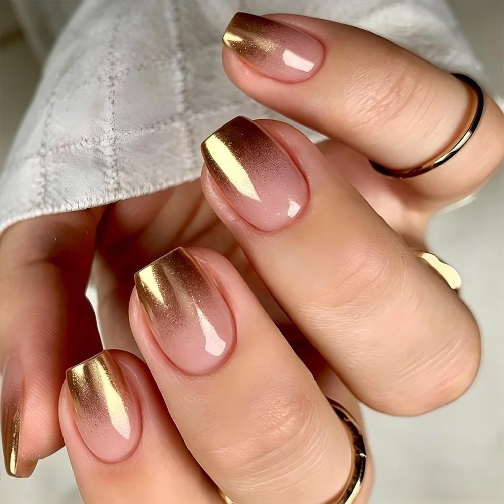 Elegant Gold Ombre Short Square Pink Press-On Nail Set with Stunning Gradient Finish