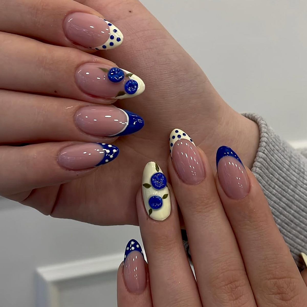 Ocean Breeze Medium Almond Blue and Gold Glitter Press-On Nail Set