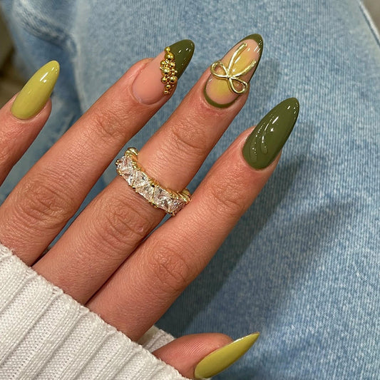 Elegant Forest Green Medium Almond Press On Nail Set with Unique Gold Accent