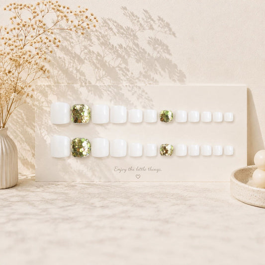 Glamorous Garden Short Square White with Sparkling Accents Press on Toenail Set