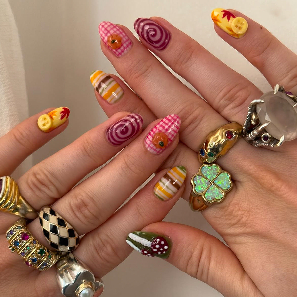 Whimsical Garden Medium Round Colorful Artistry Nail Set