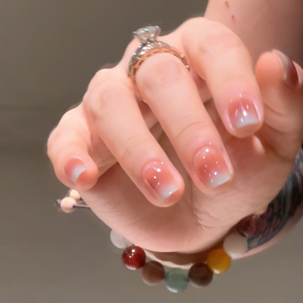 Elegance in Bloom Square Medium Ombr√© Press On Nail Set with Iridescent Finish