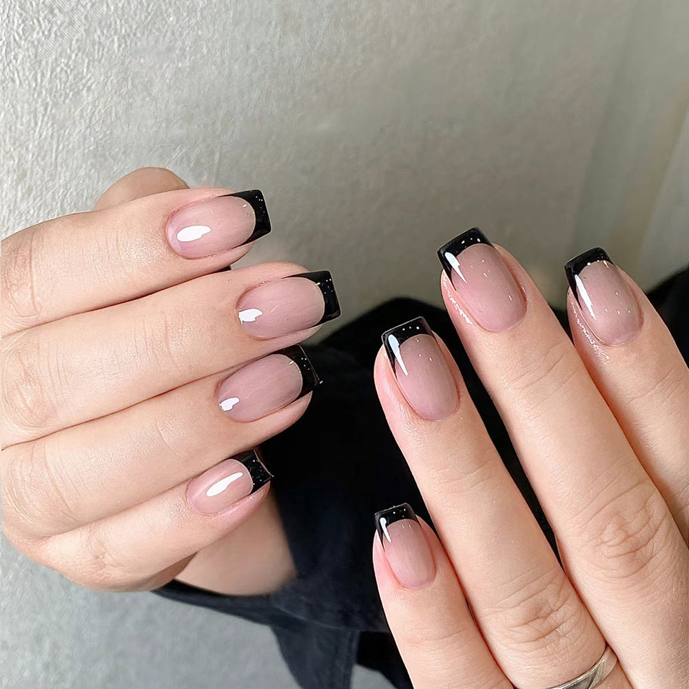 Elegant Noir Square Medium Press-On Nail Set with Classic Black Tips and Glossy Finish