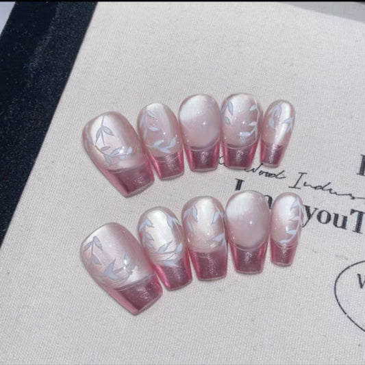 Floral Dream Press On Nail Set Short Square Blush Pink with Delicate Leaf Design