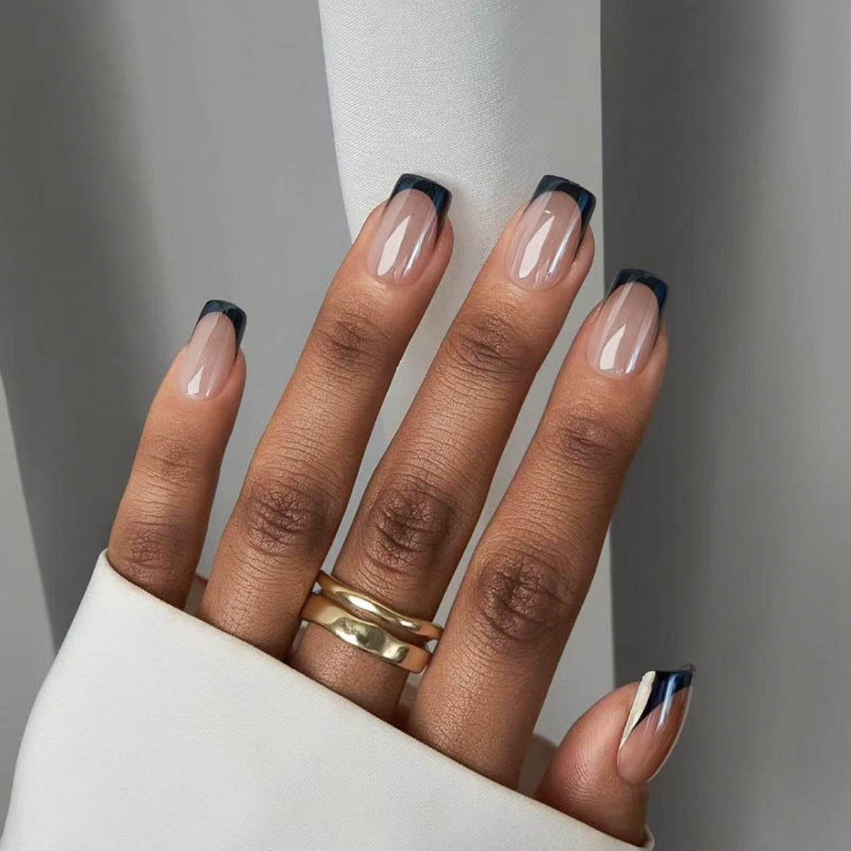 Elegant Midnight Charm Medium Square Transparent with Black Tips Nail Set