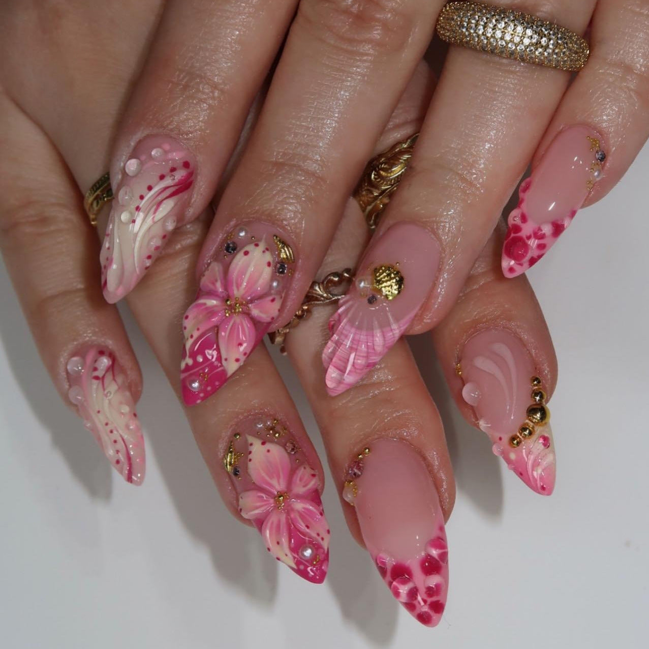 Blossom Elegance Long Stiletto Pink Floral Nail Set with Glitter Accents