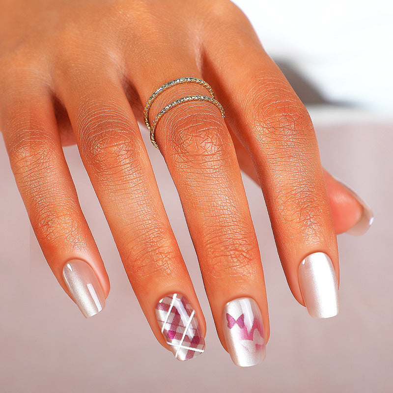 Glamorous Oasis Short Squoval Silver with Artistic Abstract Designs Press on Nail Set