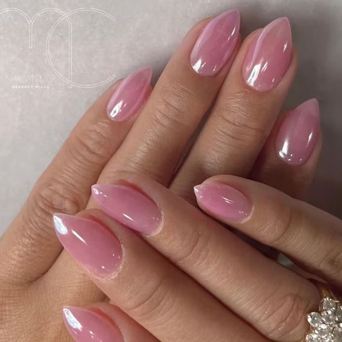 Glamorous Dreamy Short Almond Glossy Pink Press on Nail Set with Iridescent Shine