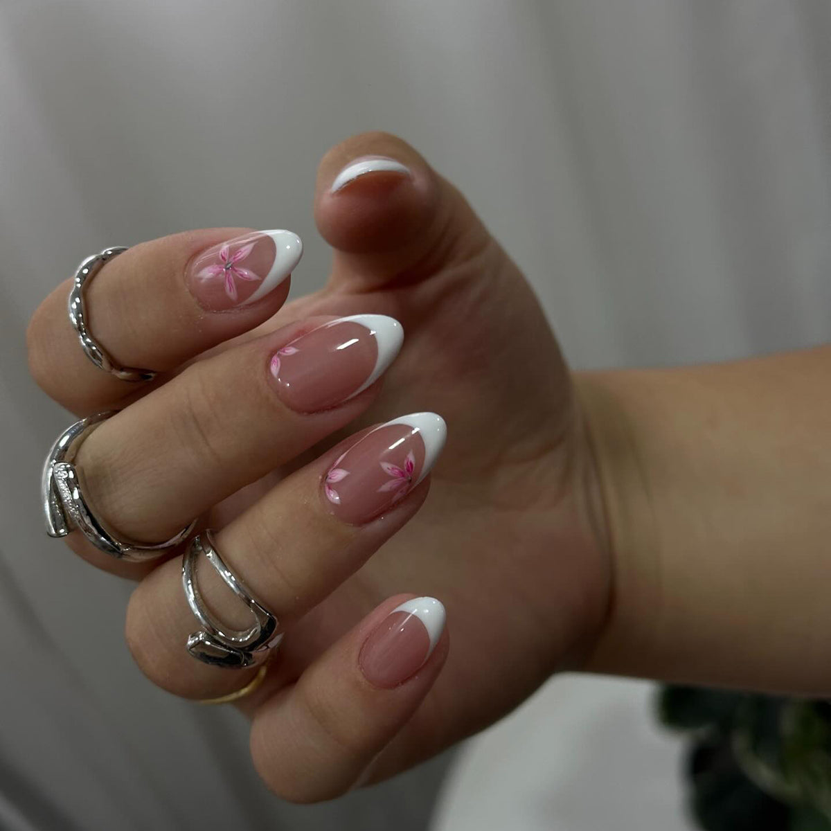 Floral Elegance Short Almond Pink and White Flower Accent Press On Nail Set