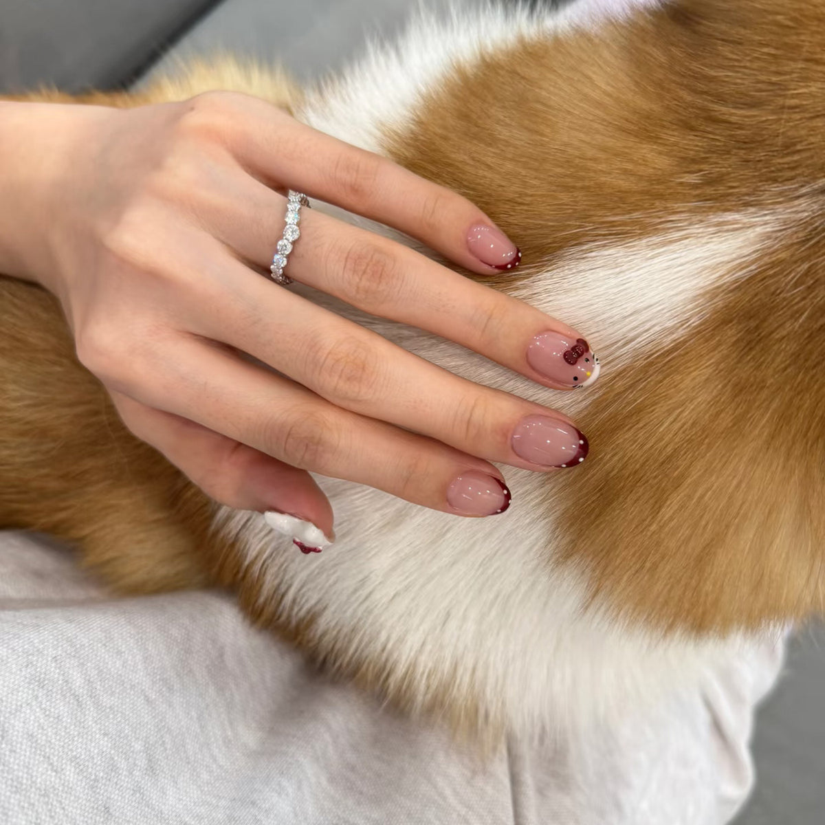 Chic Elegance Short Round Pink with Burgundy Tips Nail Set