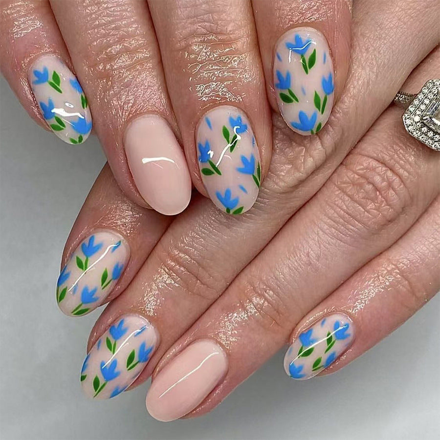 Whimsical Blooming Elegance Short Round Blue Floral Design Press On Nail Set