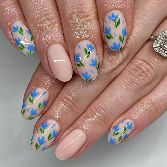 Whimsical Blooming Elegance Short Round Blue Floral Design Press On Nail Set